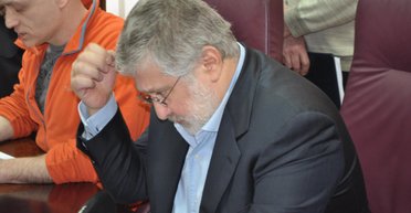 Всем переделам передел. Что забыл Коломойский у офиса Укртранснафты