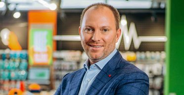 Всеукраинская премия HR ProAwards: топ-менеджера COMFY Игоря Хижняка назвали лучшим СЕО года