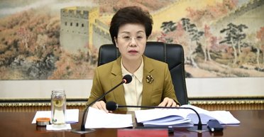 В Китае за решетку отправили топ-чиновницу, которая завела на работе 58 любовников