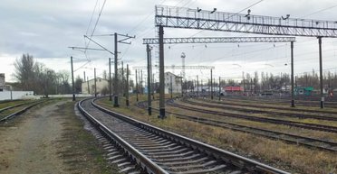 Второй раз за неделю: в Крыму мог взорваться поезд с горючим РФ и железнодорожная подстанция (фото)