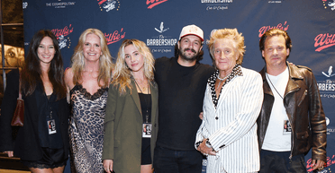 79-річний Род Стюарт у компанії дружини та дітей відвідав вечірку (фото)