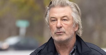 Алек Болдуин попал в ДТП: актер разбил Range Rover жены (фото)