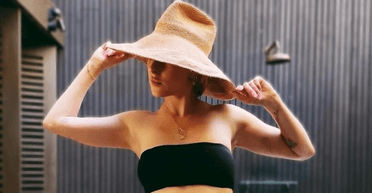 Донька Брюса Вілліса показала фігуру в бікіні через півтора року після пологів (фото)