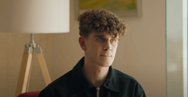 Откажется от украинского паспорта: блогер Бабич готов служить, если ему откроют въезд в РФ