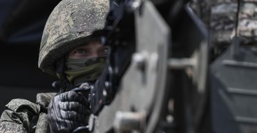 "Нет мощной фортификации": ситуация под Авдеевкой "очень угрожающая", — Дикий (видео)