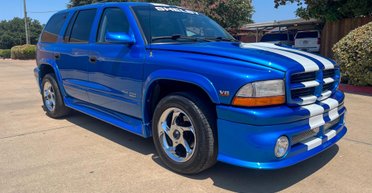 Предок Hellcat: на аукцион выставлен уникальный спортивный внедорожник Dodge 90-х (фото)