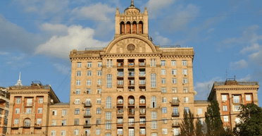 "Имперская история": с дома Верки Сердючки на Крещатике снесут советскую звезду