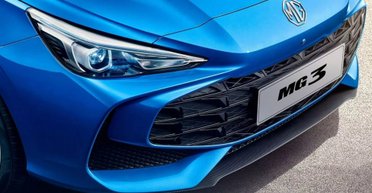 Недорогое британское авто для города за 15 000 евро показали до презентации (видео)