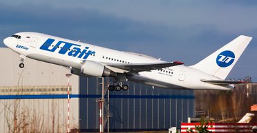 Понад 40 тисяч людей спостерігають за російським літаком, який подав сигнал лиха в Дубаї