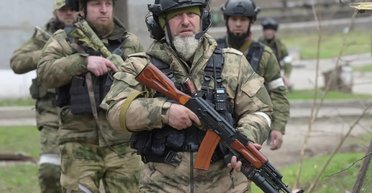 К границе с Сумской областью перекинули четыре батальона "кадыровцев": детали (видео)