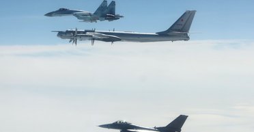США третий раз за неделю отгоняли российские самолеты от Аляски