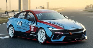 Седан Hyundai Elantra получил экстремальную спортивную версию для гонок (фото)