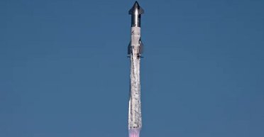 Найбільша ракета у світі від Ілона Маска злітатиме з нещодавно створеного міста (фото)