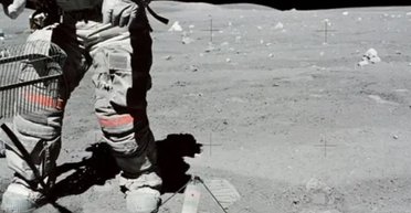 Капсула часу: 52-річні зразки ґрунту розкрили історію зіткнень із Місяцем (фото)