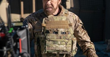 Все еще может стать героем боевика: Чак Норрис отпраздновал 84-летие