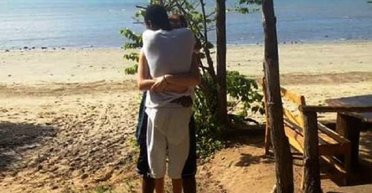 Оптична ілюзія з двома людьми на пляжі "обманює" мозок: в чому секрет картинки (фото)