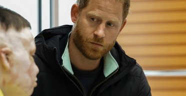 Принц Гарри тайно посетил Украину и встретился с ранеными бойцами ВСУ (фото)