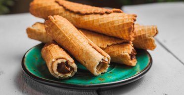 Вафельные трубочки без вафельницы: как приготовить вкусный десерт на сковороде