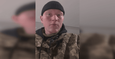 Мать присвоила 4 млн грн выплат и выписала сына-пленного из квартиры: боец обратился в суд