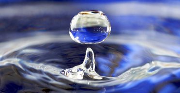 Проста вода може стати необмеженим джерелом енергії: що це за відкриття