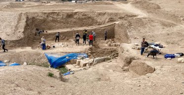 Действительно исключительное открытие: в Ираке раскопали единственный в своем роде ассирийский рельеф (фото)