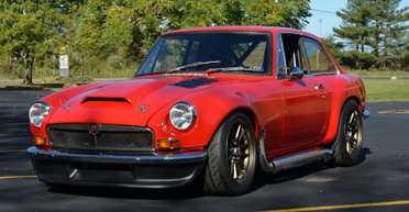 Класика на новий лад: знаменитий британський спорткар 60-х повернули на ринок (відео)