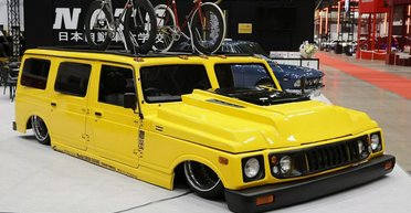 Студенты создали оригинальный клон Hummer из двух Suzuki Jimny (видео)