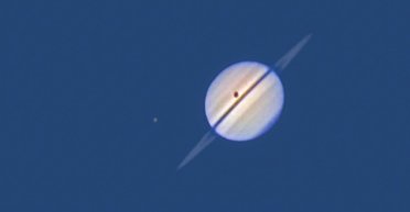 Зроблено знімок затемнення на Сатурні: такого не побачити наступні 15 років (фото)