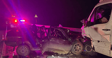 Нетрезвый водитель въехал в машину эвакуации с погибшими военными (фото)