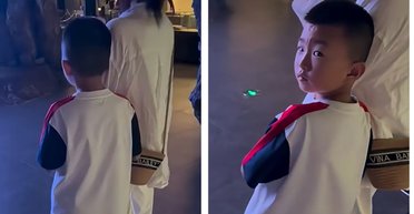 Мальчик думал, что держит за руку "маму", но его окликнули: это была незнакомая женщина (видео)