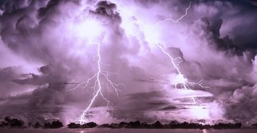 Блискавки створюють найпотужніше випромінювання в атмосфері: фізики вперше з'ясували яким чином (фото)