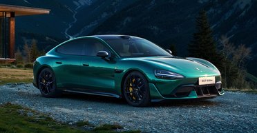 Более 1500 сил и 2 сек до сотни: на рынок вышел спортивный электромобиль Xiaomi (фото)