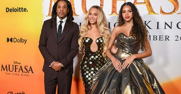 Jay-Z на тлі звинувачень у зґвалтуванні вийшов на червону доріжку з Бейонсе і дочкою (відео)