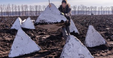 Пять линий траншей, минные поля и "зубы дракона": ВСУ готовятся к наступлению ВС РФ, — СМИ