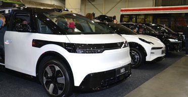 Электромобили Zeekr официально представили в Украине: какие модели будут продавать (фото)