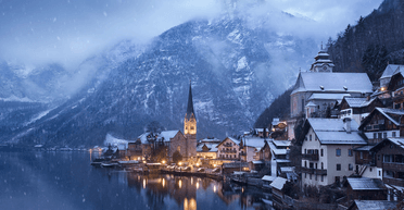 Перлина Європи: жителі "казкового" села відбиваються від щоденного потоку туристів