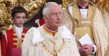 Букінгемський палац представив новий портрет короля Чарльза III напередодні його 75-річчя