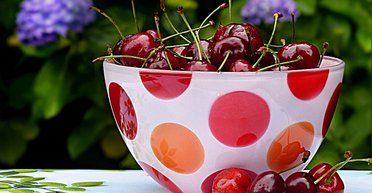 Ціни на черешню б'ють рекорди: скільки доведеться заплатити за кілограм