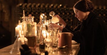 "Мадам Клико". Любовь, риск, война: как французская вдова создала империю шампанского