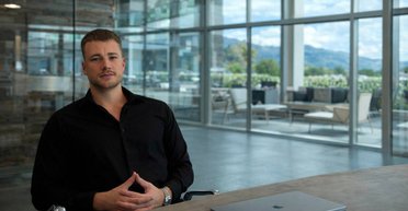 AI в чатах магазина: что сработало, а что лучше не повторять (опыт внедрения)