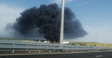 Теперь горят две нефтебазы: дроны ГУР и ССО поразили НПЗ под Ростовом, — источники Фокуса