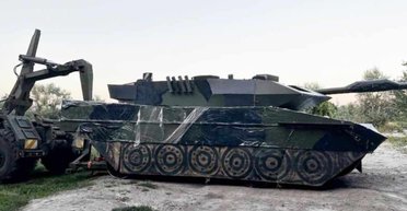 Россия и Украина развертывают все более "технологичные" танки-приманки, — СМИ (фото)