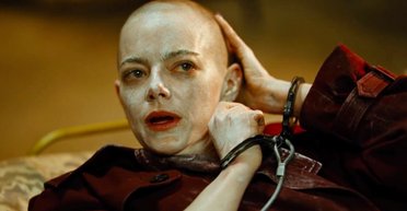 Интриги, скандалы, расследования: 7 самых интересных фильмов октября в кино