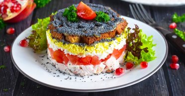 Салат "Курица под кайфом": как приготовить оригинальное блюдо с маком