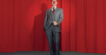 Не смешно. Зачем украинцам политики-клоуны