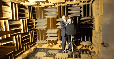 Чоловік провів годину в найтихішій кімнаті у світі: що з ним сталося далі (відео)