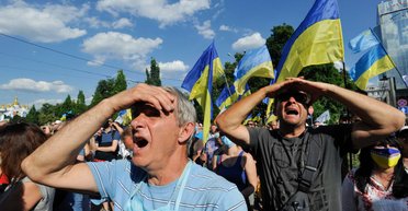 Привычка засматриваться в чужой огород. Почему украинцы до сих пор живут проблемами России