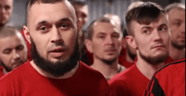 "Дам тебе сейчас пистолет": Кадыров предложил военнопленному ВСУ застрелиться (видео)