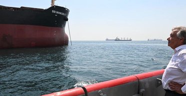 Конвої НАТО можуть захистити від Росії кораблі України з зерном, – адмірал ВМС США