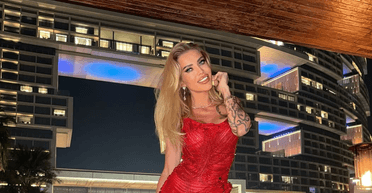 Известная телеведущая рассказала, как вырвалась из Дубая: "Начинается второй обстрел" (фото)